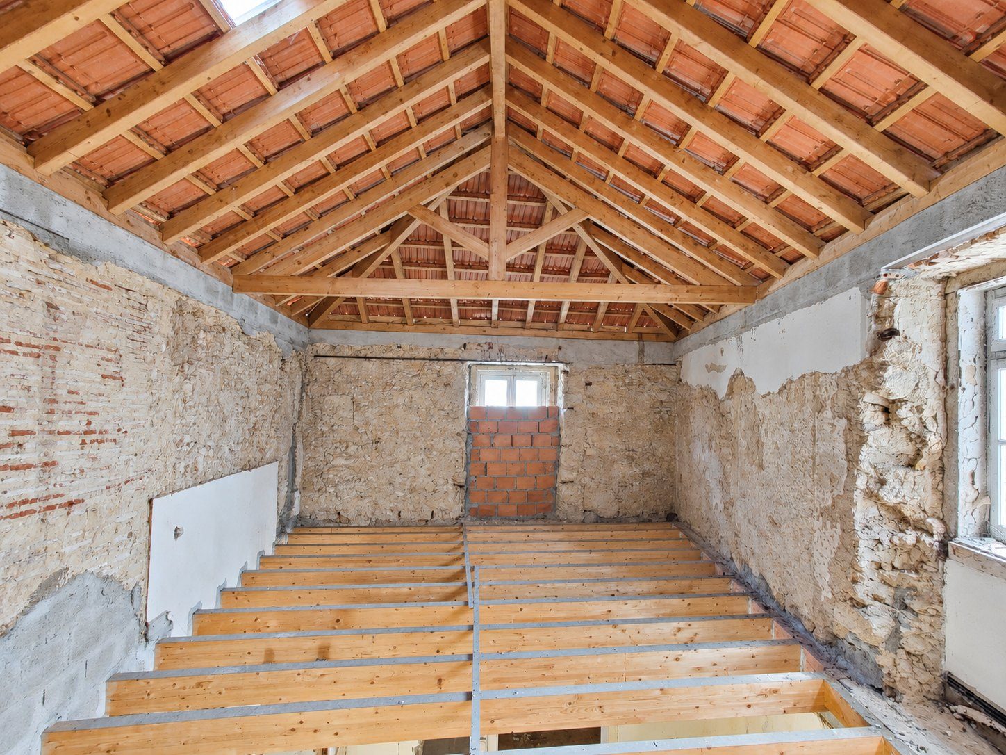 Roof and floor joists