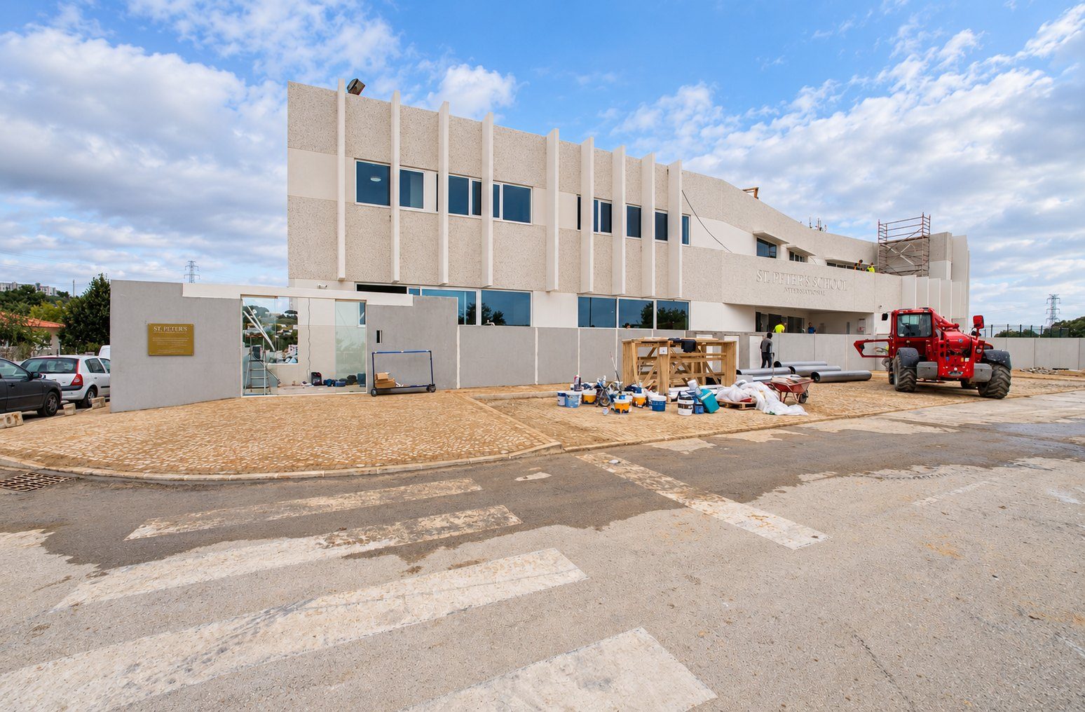 The façade taking shape