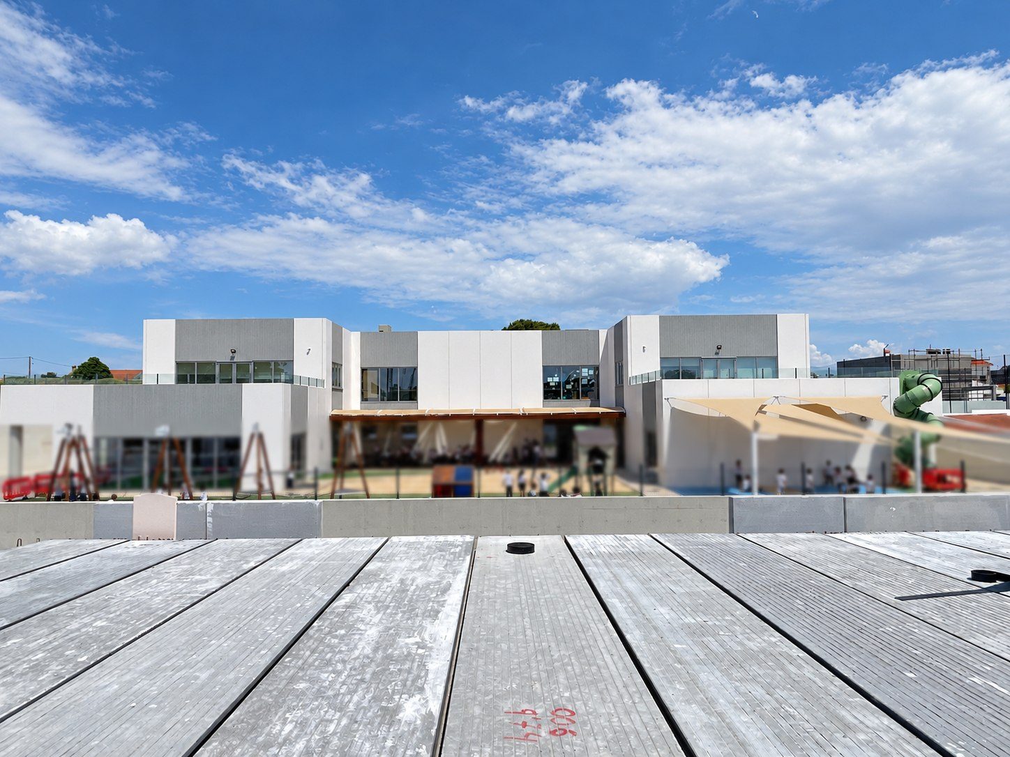 The first phase seen from the new roof
