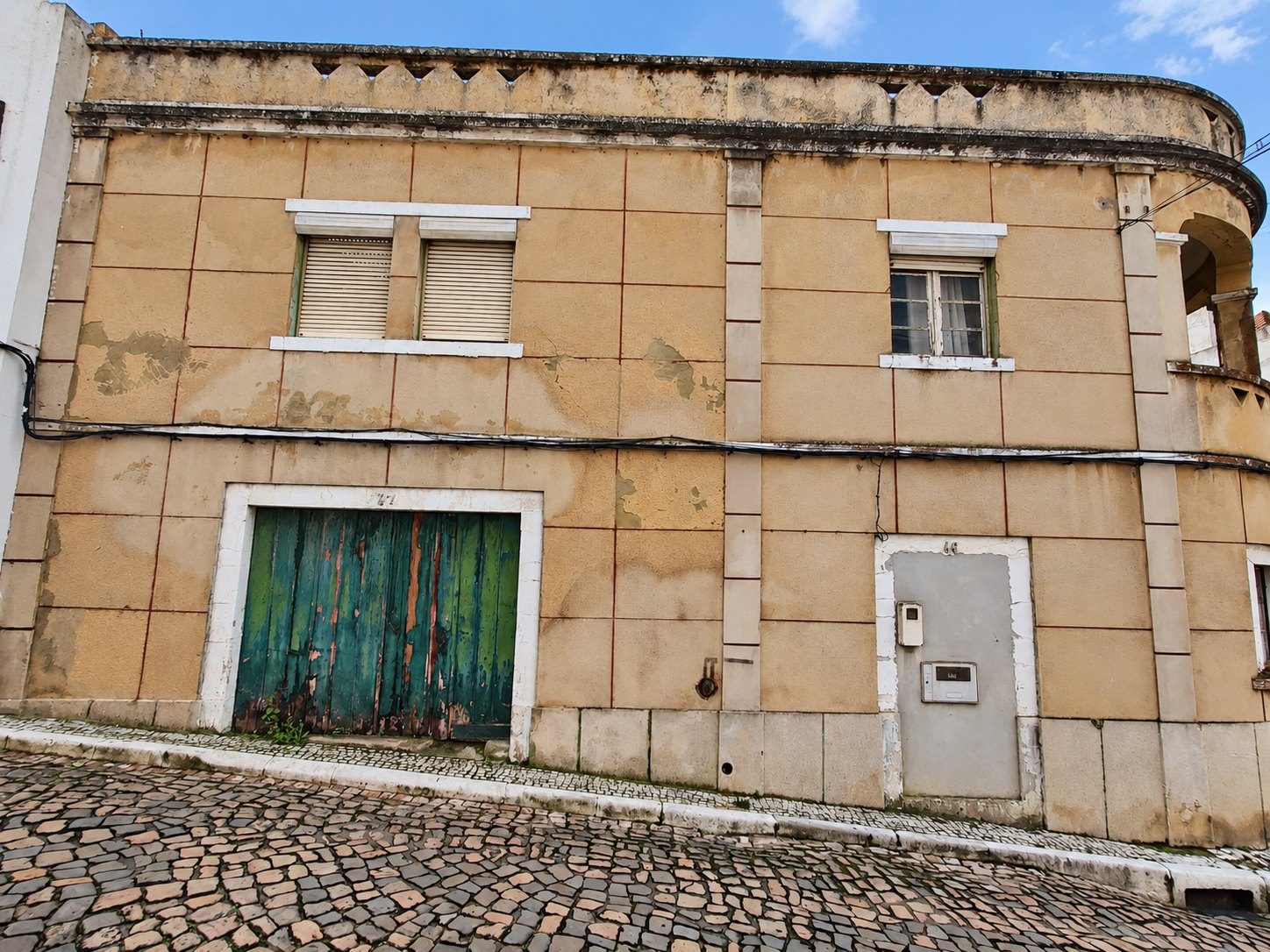 The house before the works